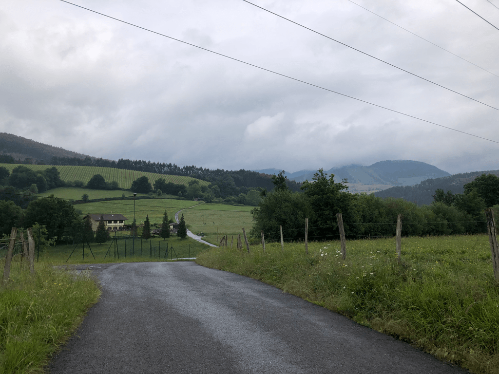 France, Belgium, NL End to End 2023 – Day 1: Bilbao to Durango: 60k, 1080m climbed; Guillaume, nul&nbsp;points